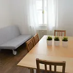 Queen Apartment